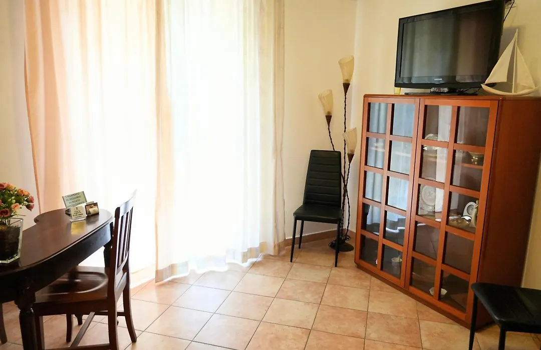 Cassiodoro Rooms Affittacamere-1