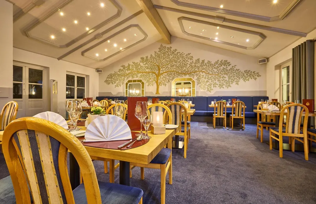 Hotel Linderhof-1