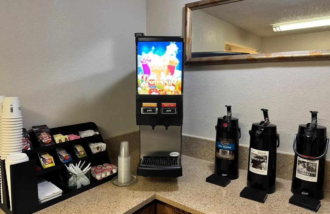 Super 8 By Wyndham Florence Or-1