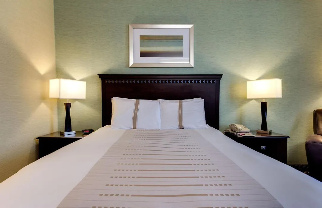 Fireside Inn And Suites-1