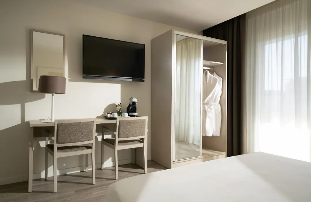 Helios Benidorm-1