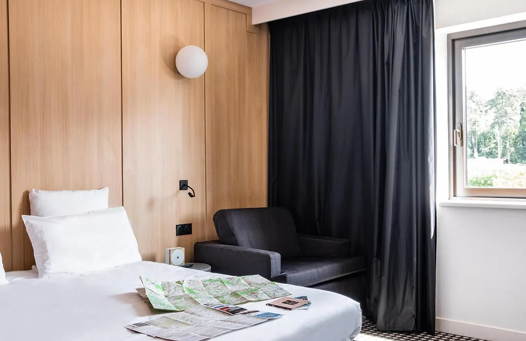 Mercure Tours Sud-1