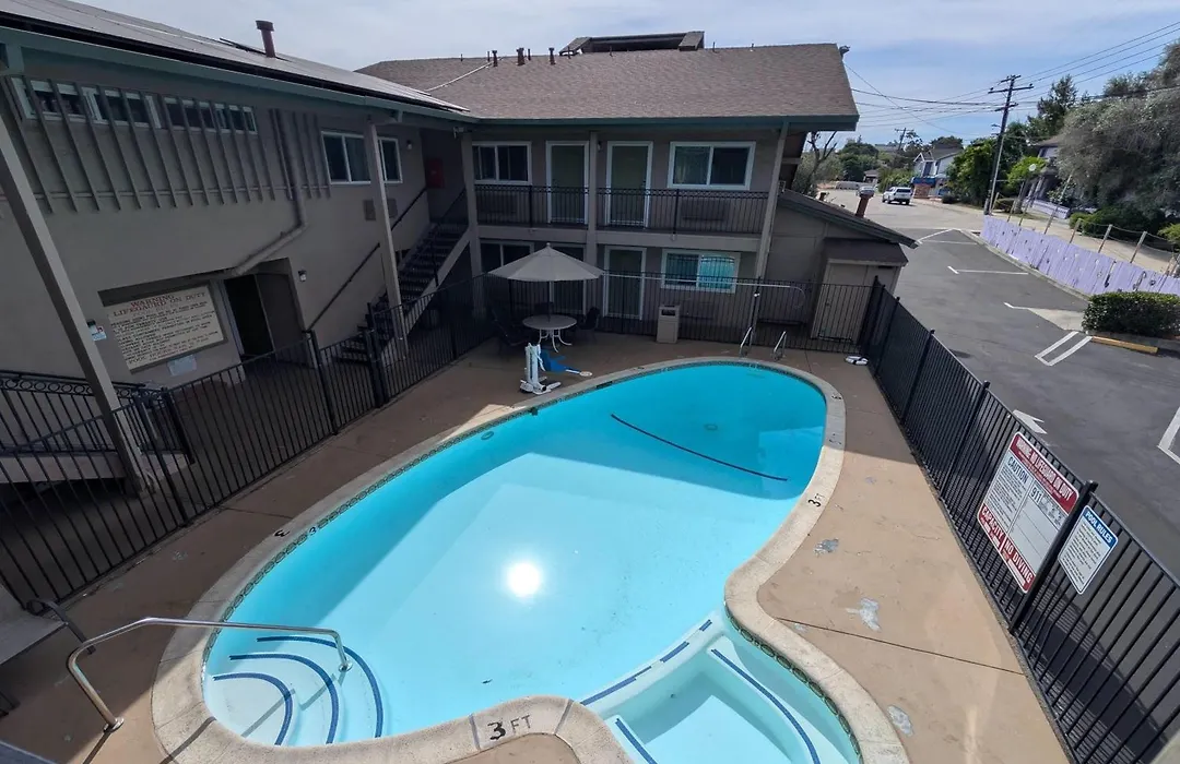 Olive Tree Inn & Suites, A Howard Johnson By Wyndham-1