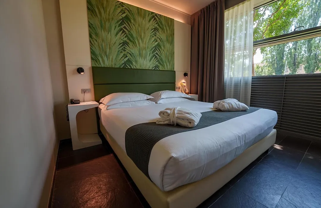 Best Western Hotel Green City-1