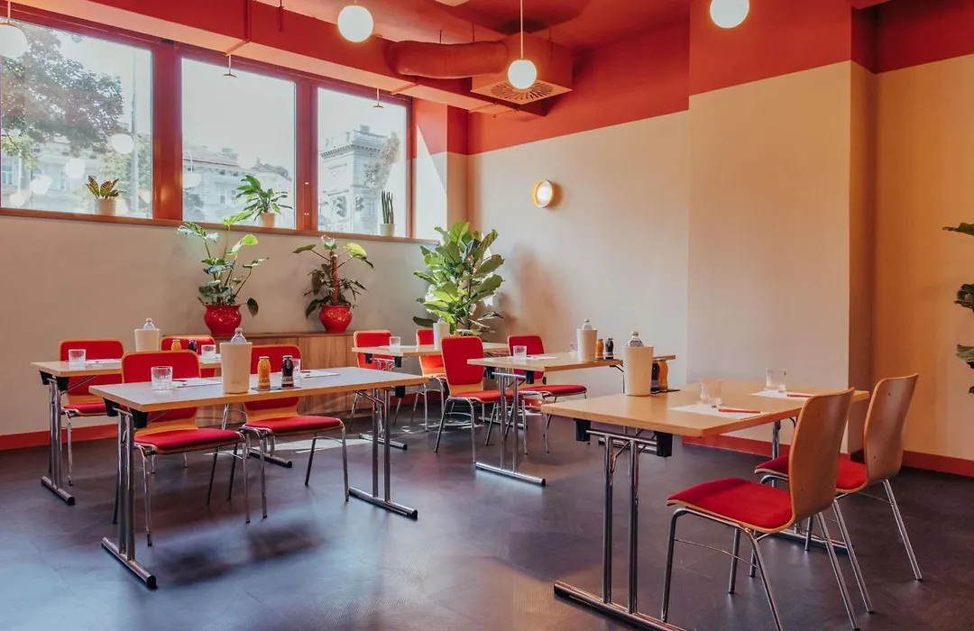 Ibis Wien Mariahilf-1