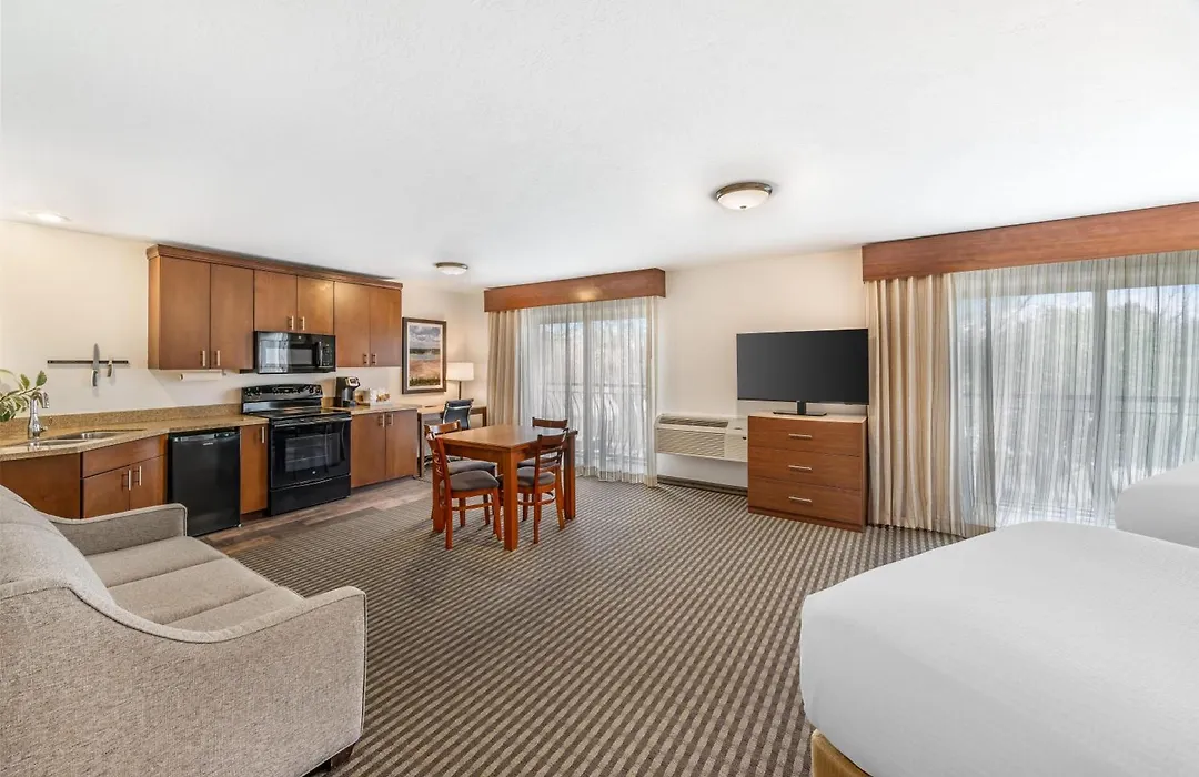 Best Western Driftwood Inn-1