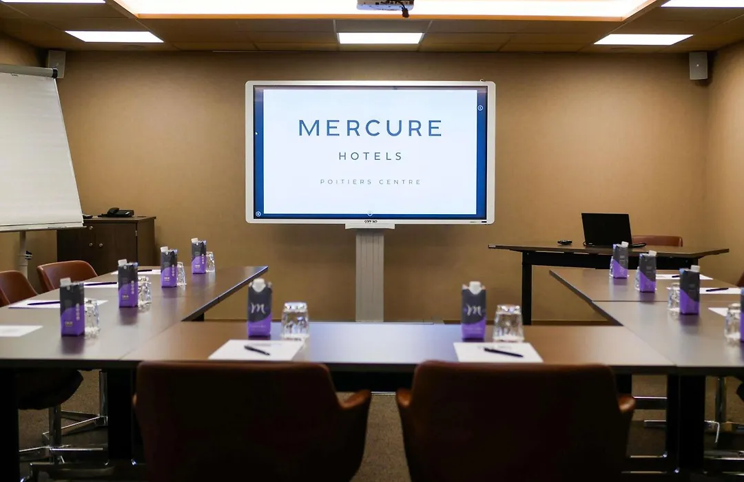 Mercure Poitiers Centre-1
