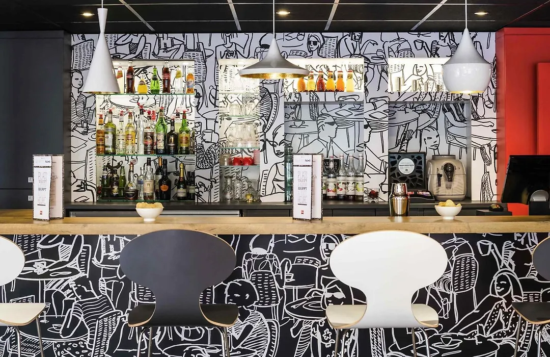 ibis Paris Pont de Suresnes Longchamp-1