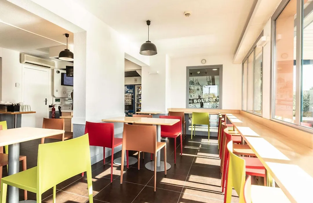Ibis Budget Bourges-1