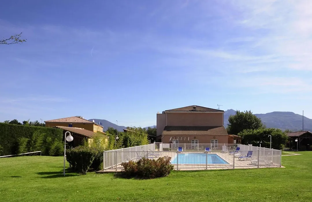 Ibis Sisteron-1