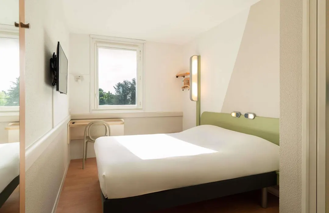 ibis budget Tours Nord-1