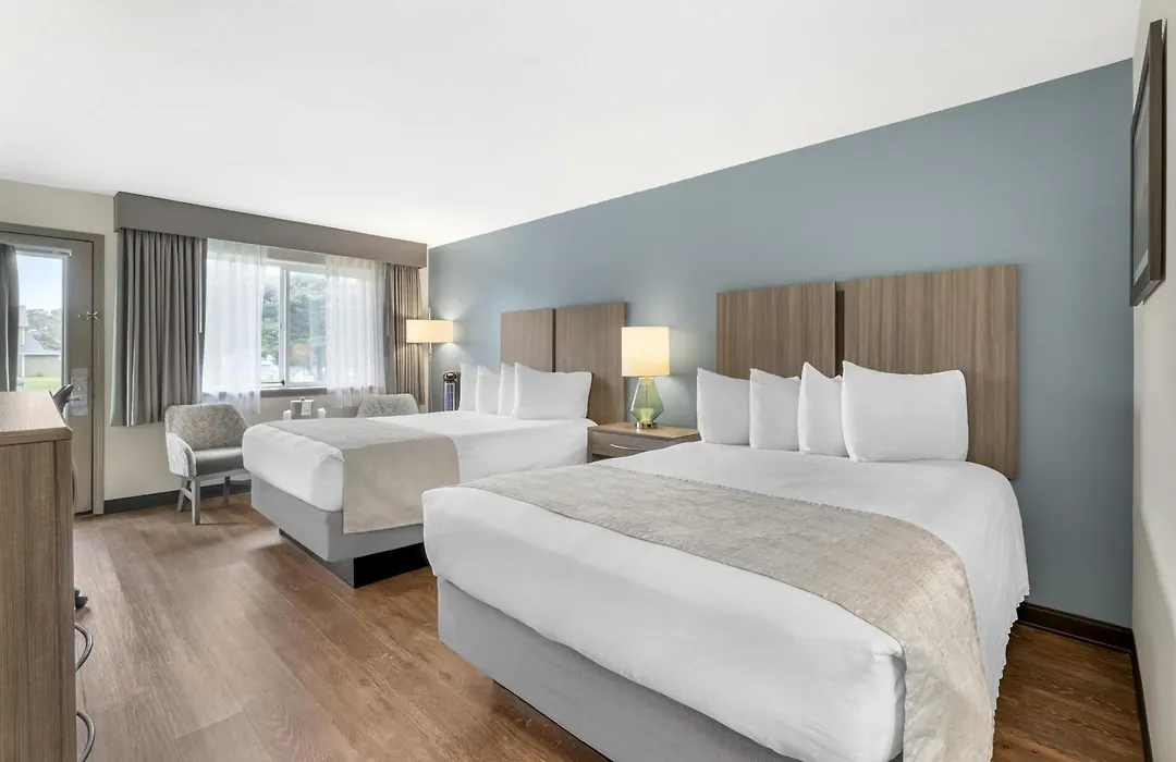 Best Western Inn At Face Rock-1