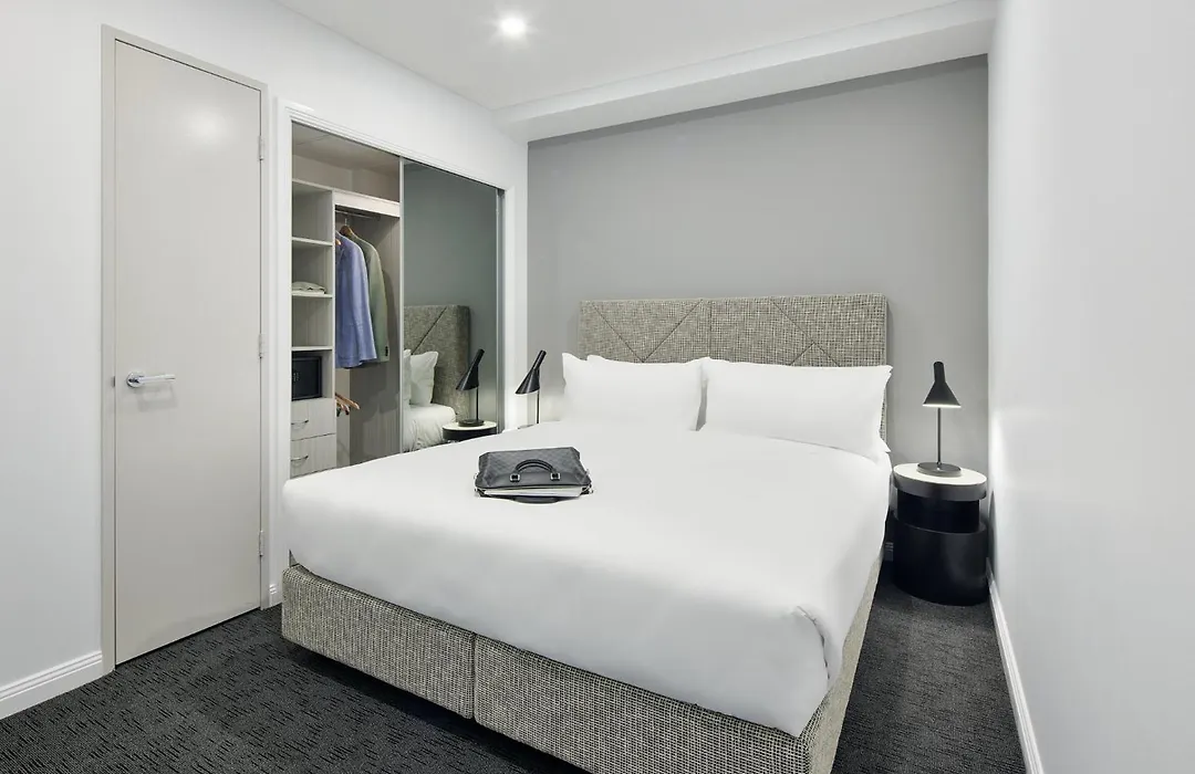 Meriton Suites Mascot Central-1