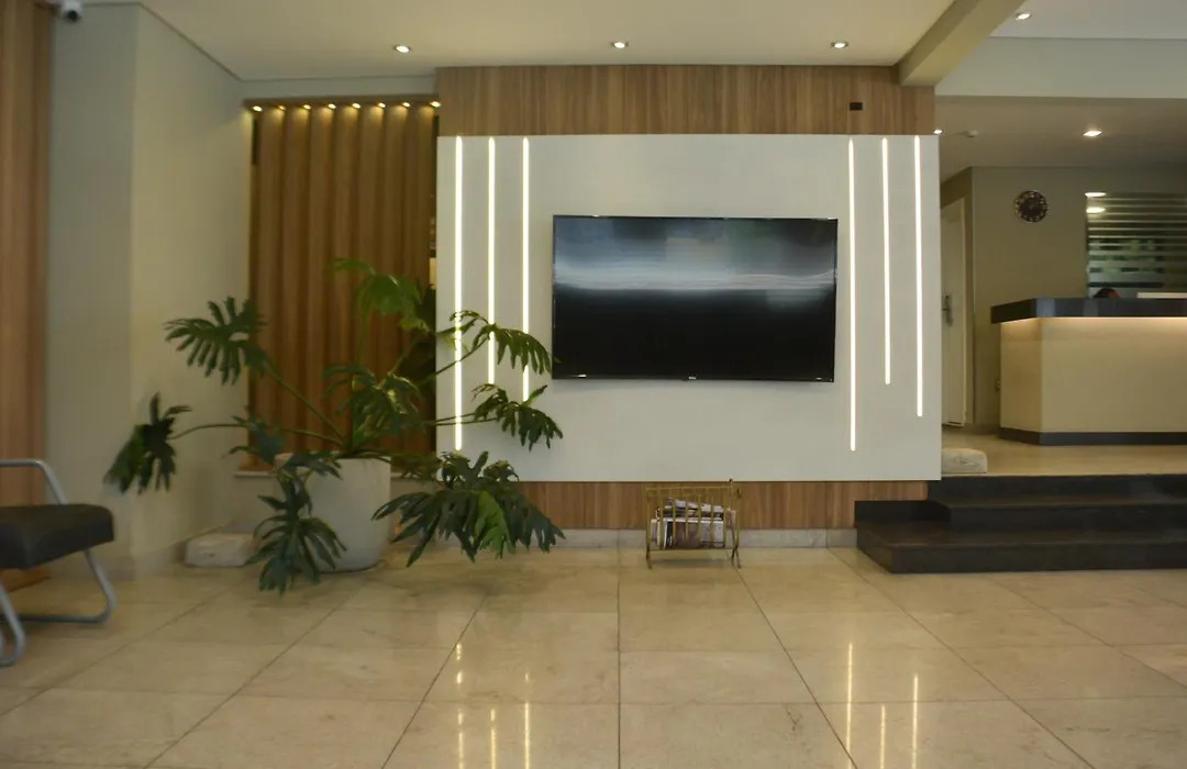 Hotel Gênova BC-1