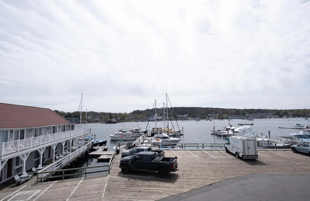 Tugboat Inn-1