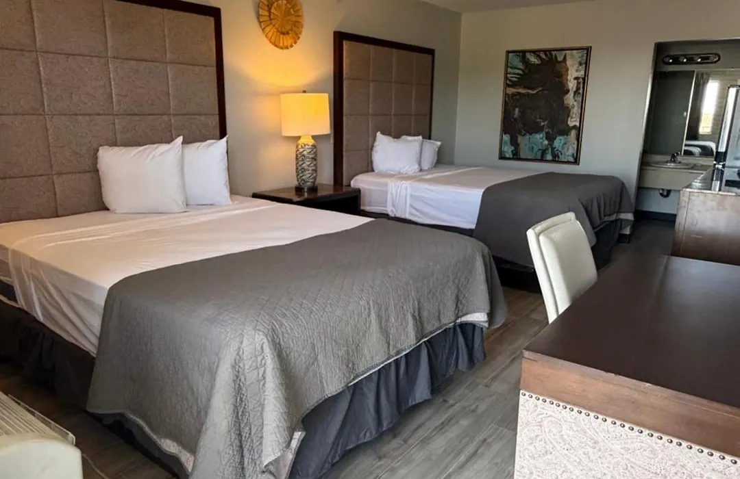 Extend-A-Suites Phoenix-1