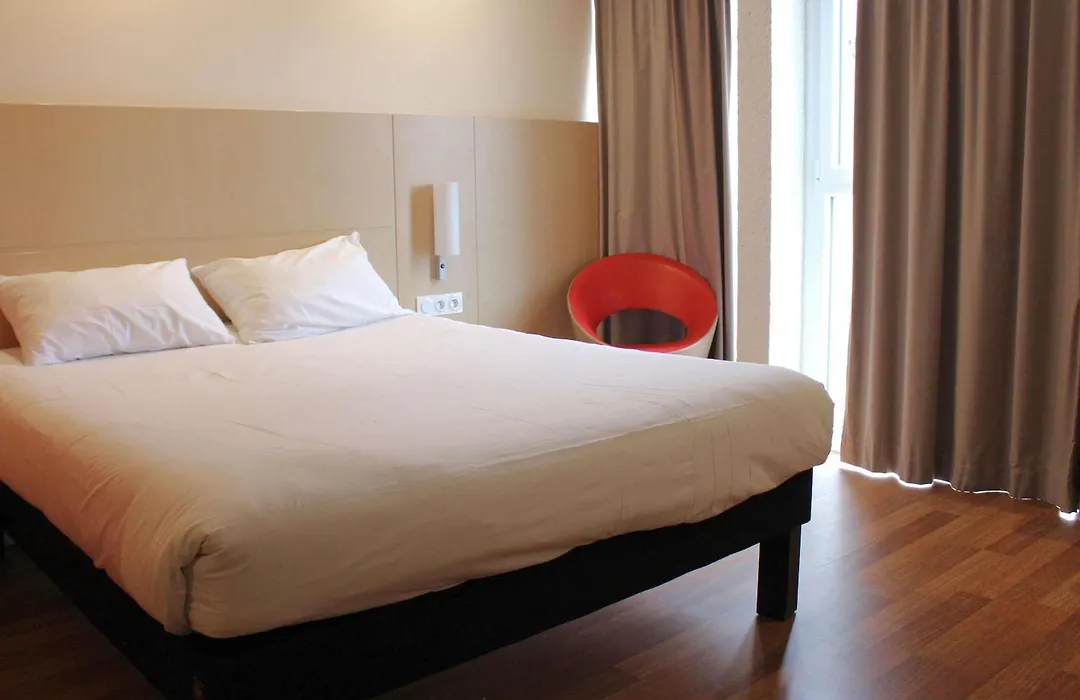 Ibis Dijon Sud-1