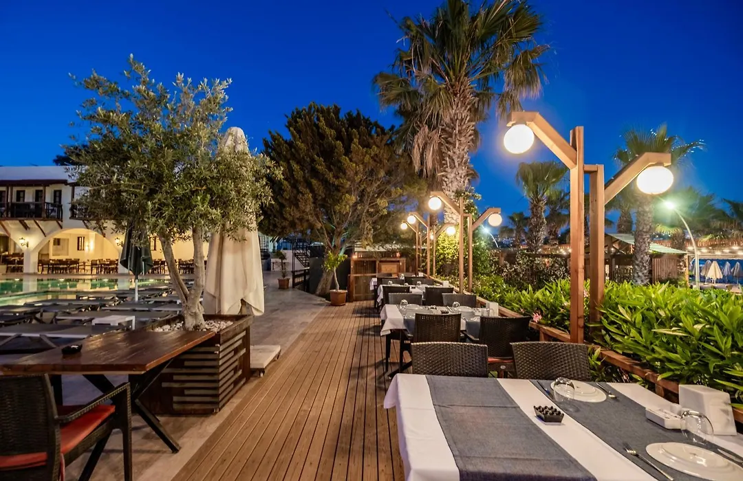 Costa Bitezhan Beach Hotel-1