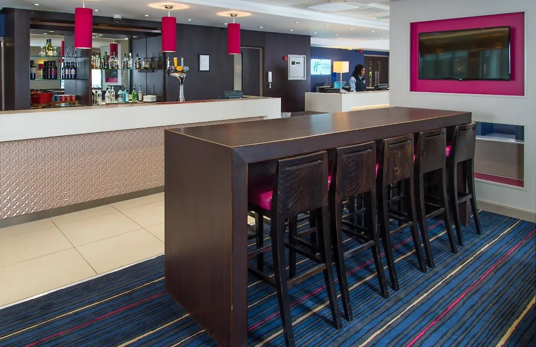 Holiday Inn Express London - Wandsworth By Ihg-1