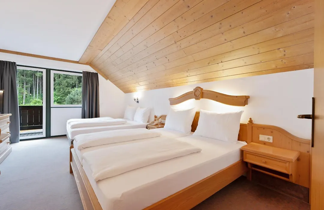 Hotel Gruberhof Innsbruck Igls B&B-1