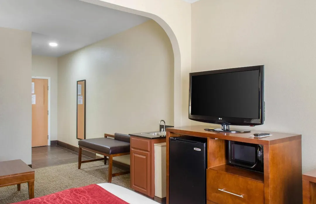 Comfort Inn & Suites Covington - Mandeville-1