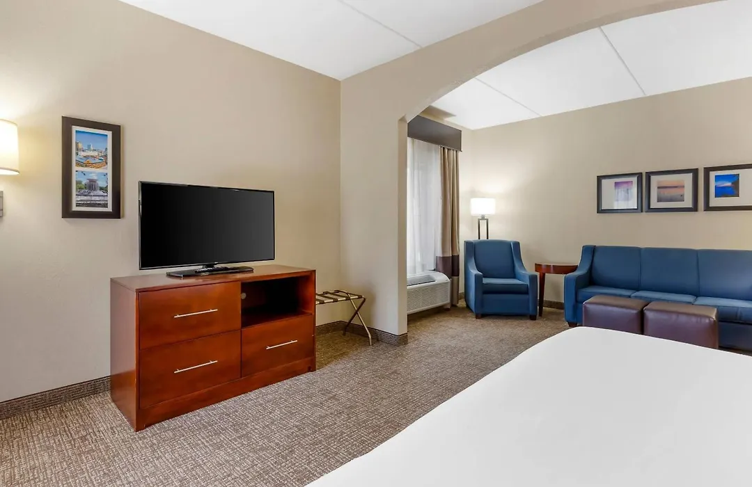 Comfort Suites Regency Park-1