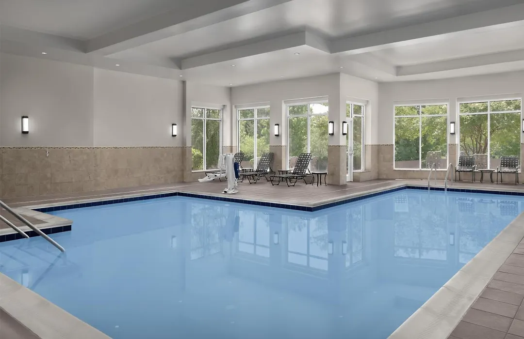 Hilton Garden Inn Greensboro Airport - Newly Renovated!-1