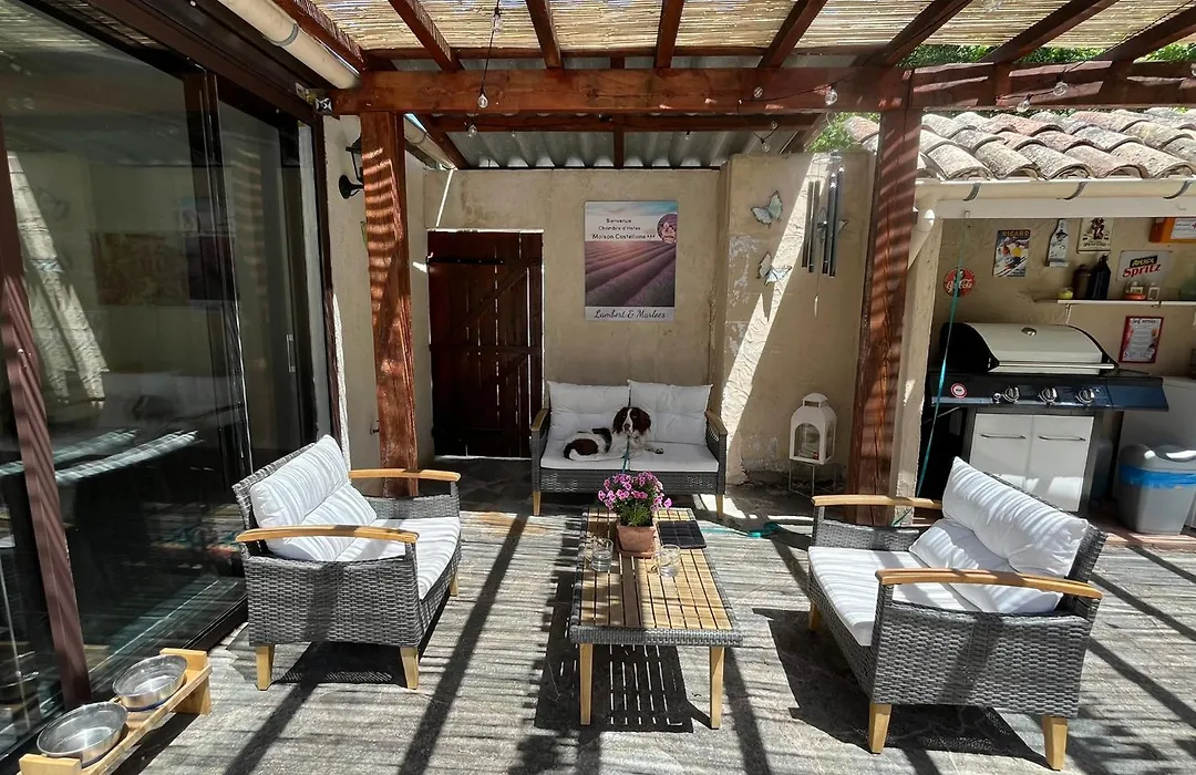 Maison Castellane Chambre d'Hotes B&B-1