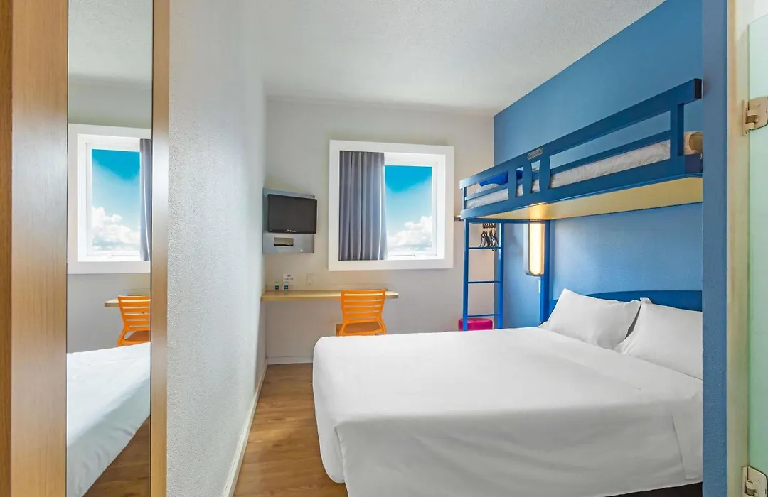 ibis budget Curitiba Centro-1