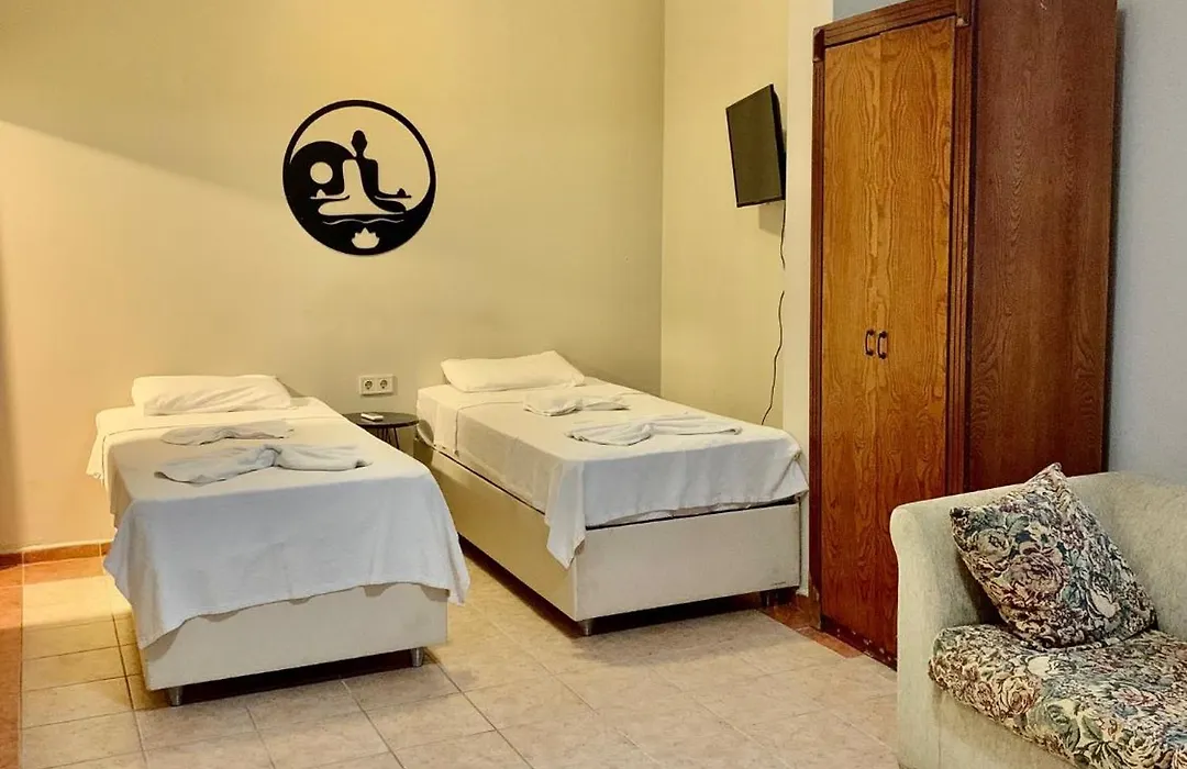 Rosy Suites Hotel-1