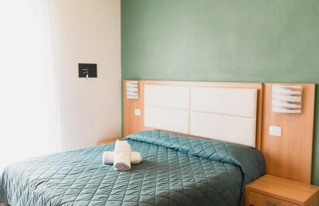 Hotel Ambassador-1