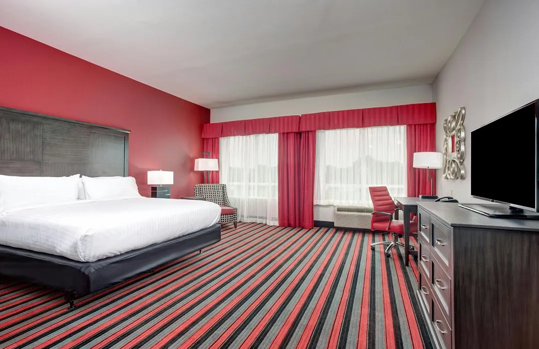 Holiday Inn & Suites Lafayette North By Ihg-1