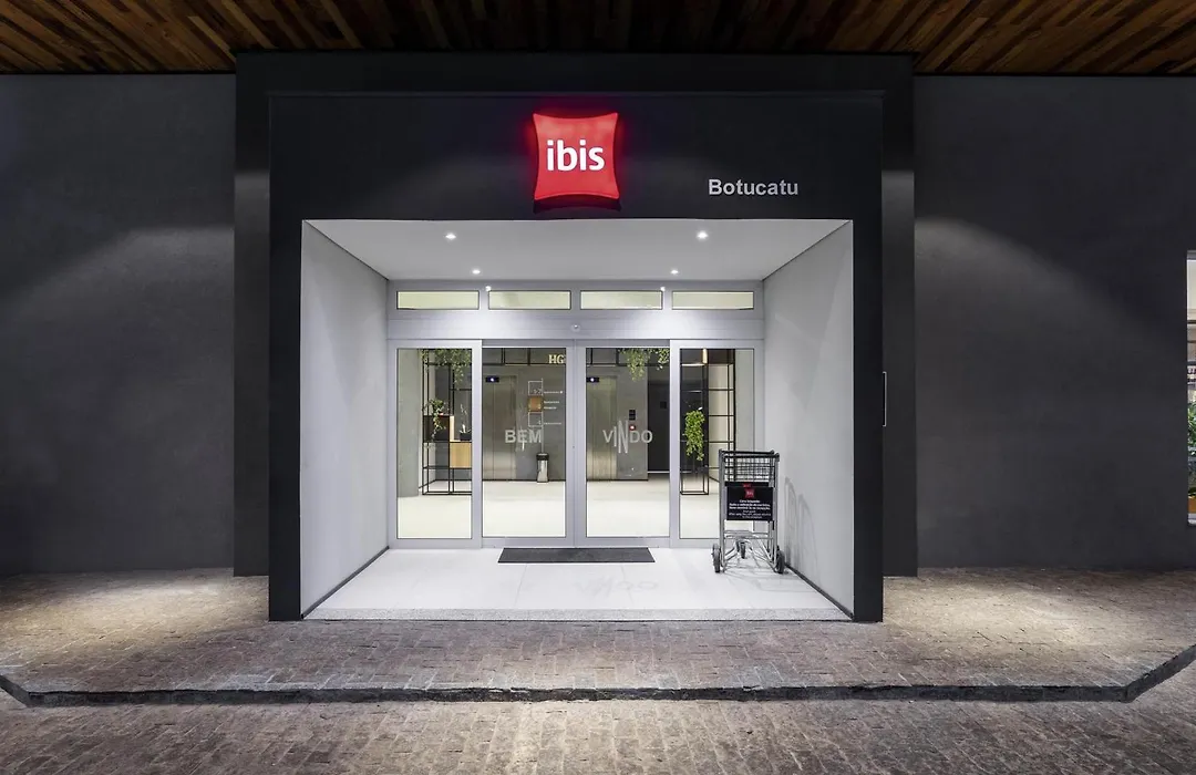 Ibis Botucatu-1