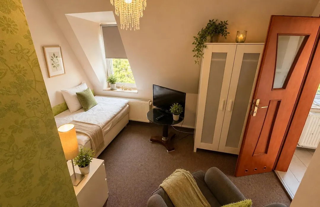 Pension&Restaurant Zu den Linden Radebeul-1