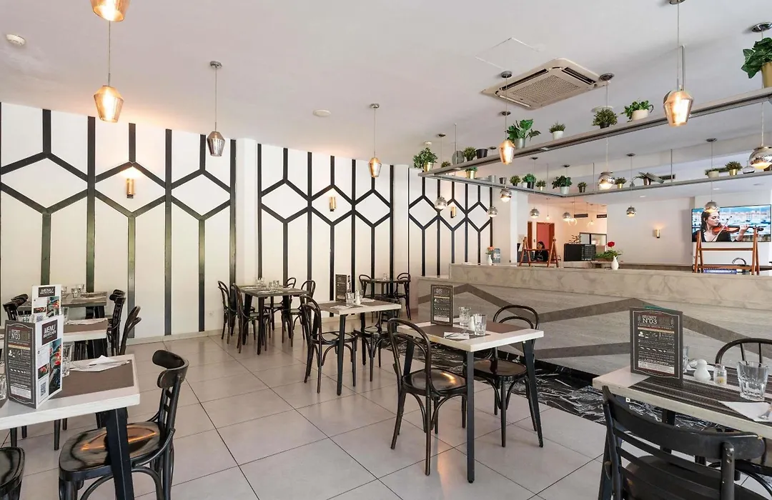 Ibis Meknès-1
