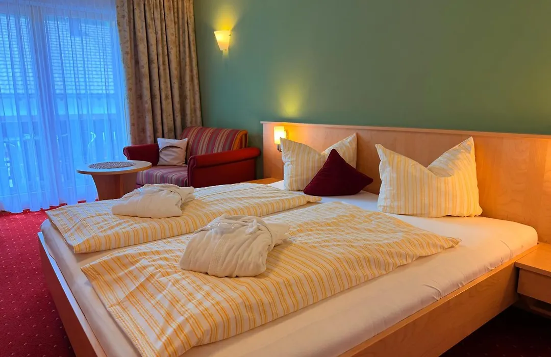 Residenz Dunza Hotel Garni-1