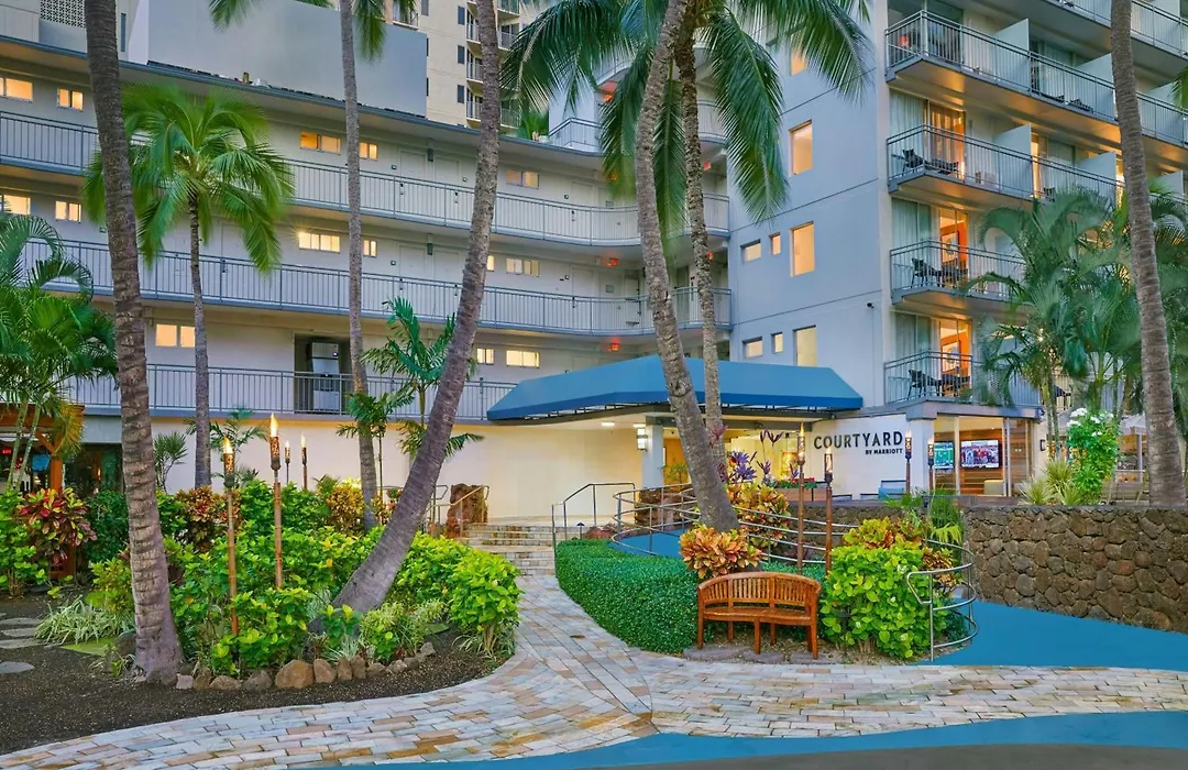 Courtyard By Marriott Waikiki Beach-1
