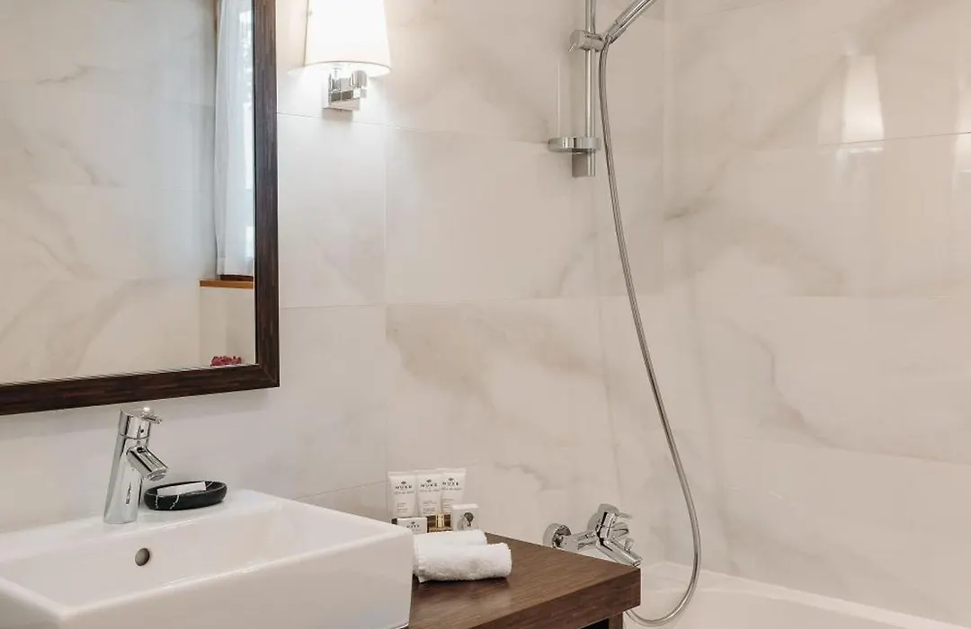Hotel Le Cottage Bise-1