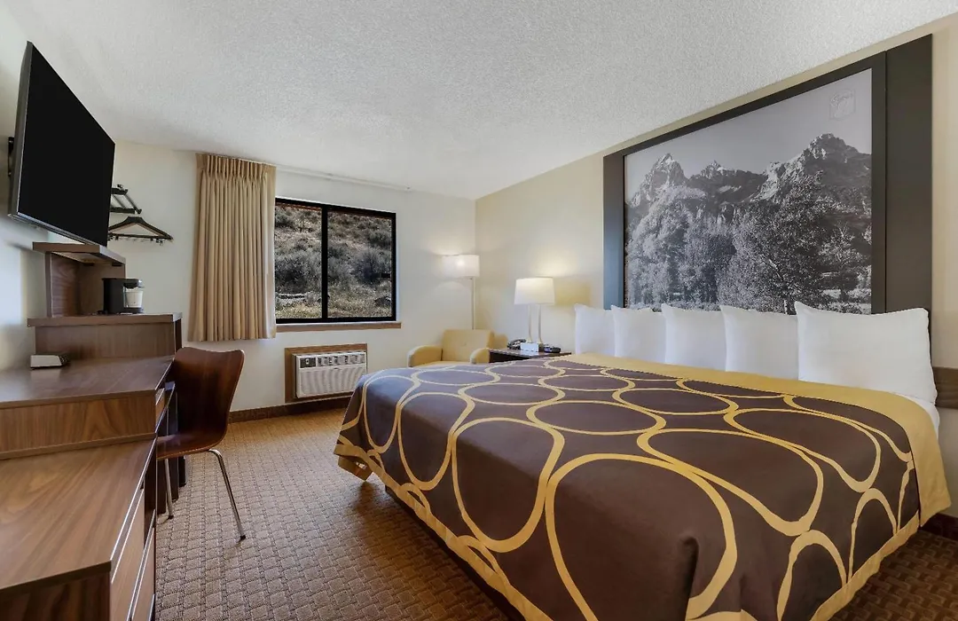 Super 8 By Wyndham Cody-1