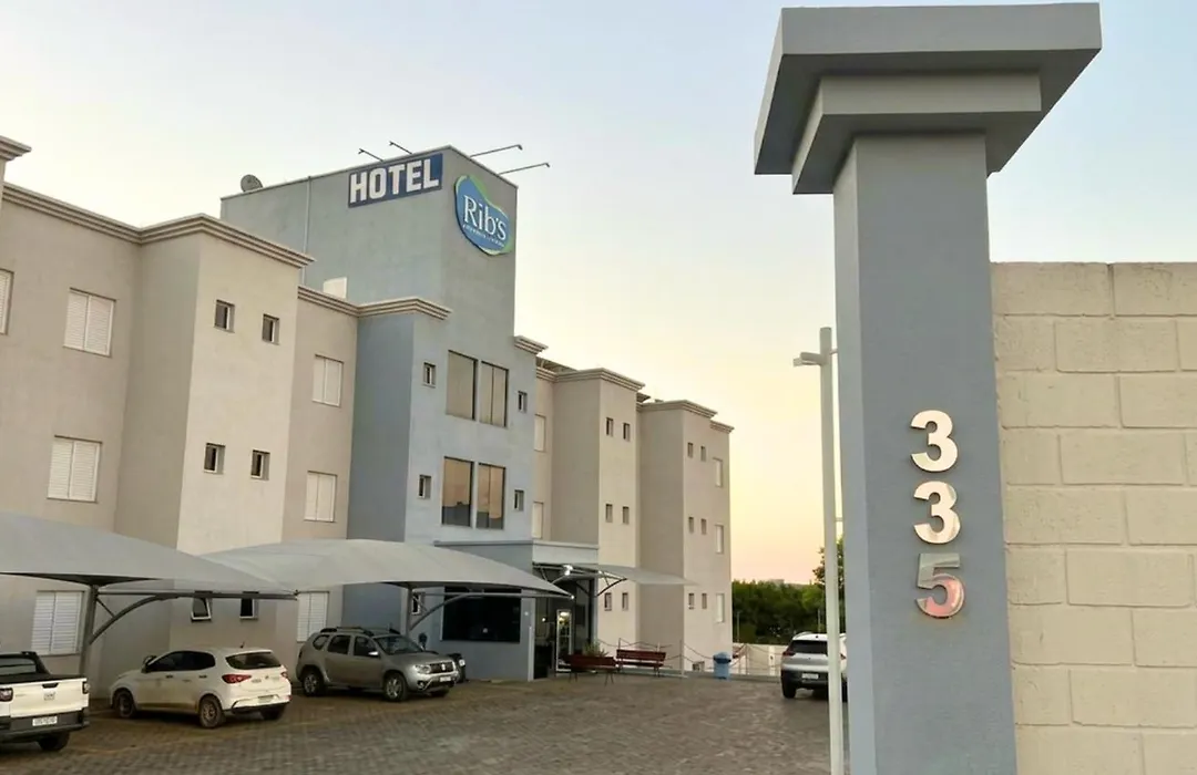Ribs Hotel-1