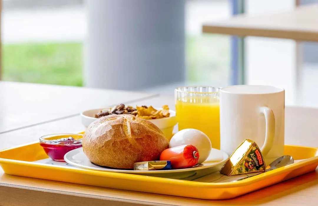 Ibis Budget Bourgoin Jallieu Centre-1