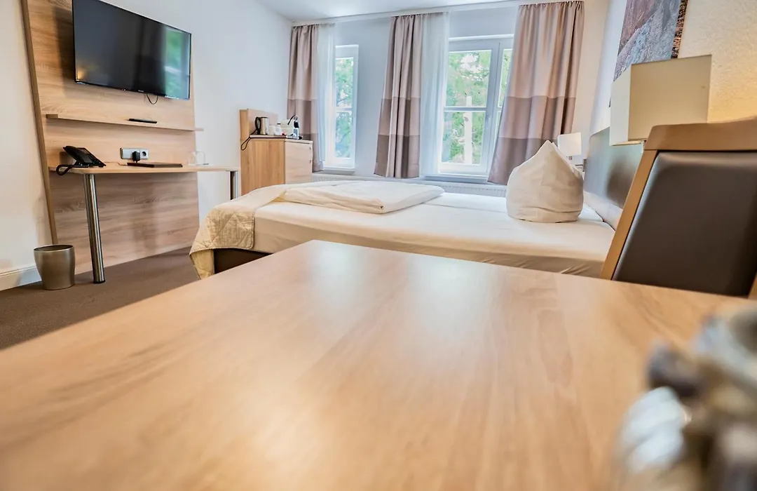 Hotel Waldhalle-1