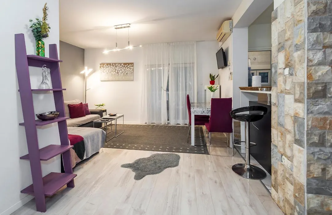 Super Horizont- Sea View Apartments With Private Jacuzzi Time & Free Parking-1