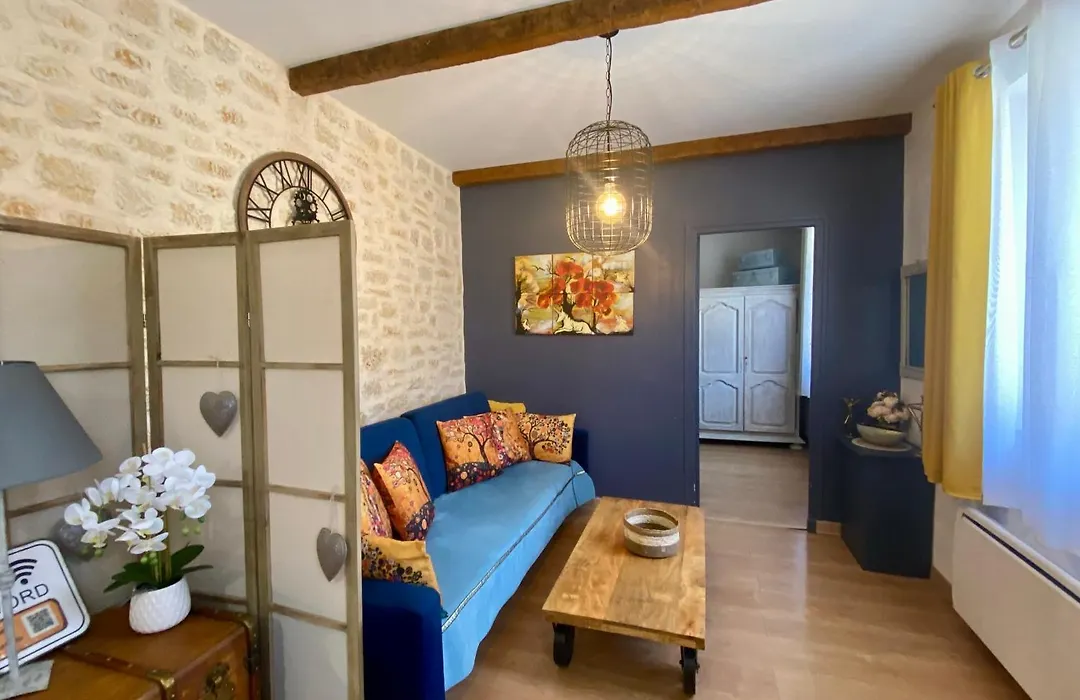 Domaine Ô Clair de Lune - Chambres d'Hôtes et Gîtes à Sarlat - Accès Cité Médiévale 5 minutes à pied - Parking - SPA&Massages en option - Piscine de saison-1