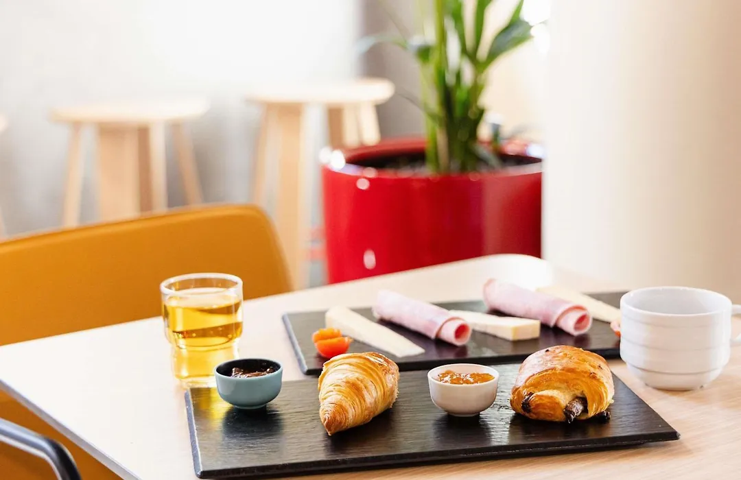 ibis budget Nanterre La Defense-1