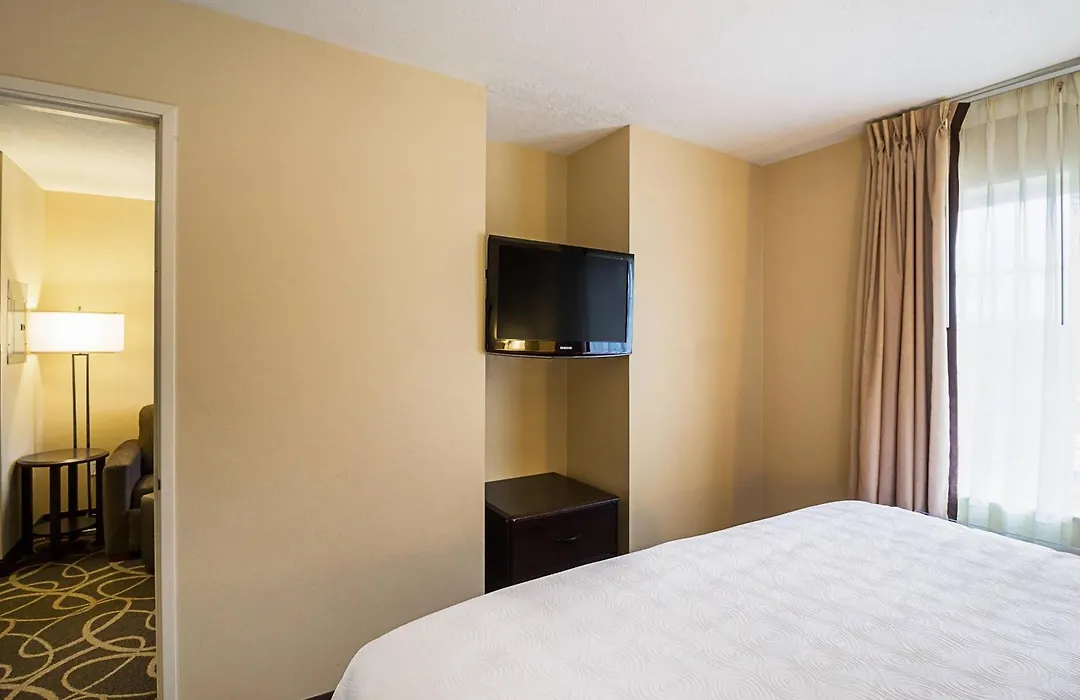 Mainstay Suites Fargo - I-94 Medical Center-1