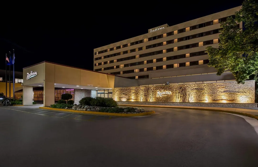 Radisson Hotel La Crosse-1