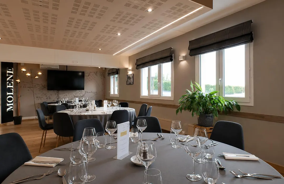 Logis Hotel Center-1