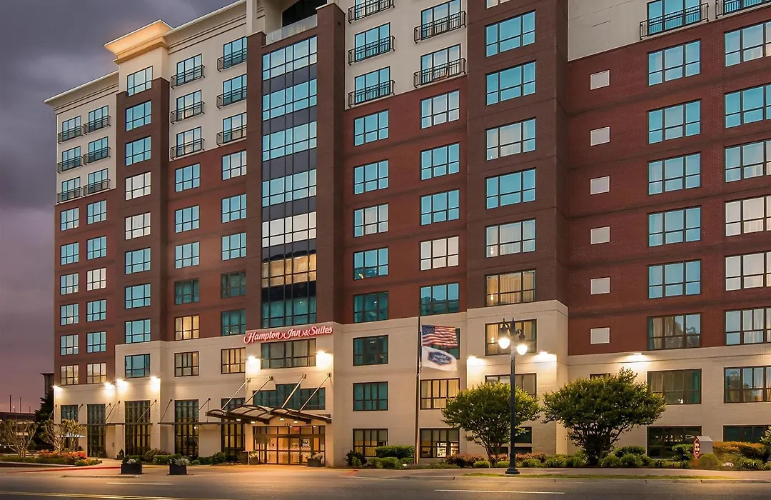 Hampton Inn & Suites National Harbor-Newly Renovated-1
