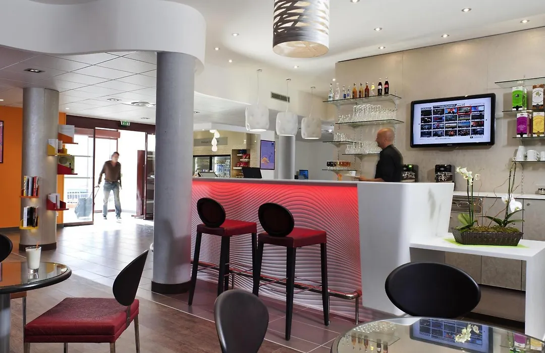 Novotel Suites Perpignan Centre-1